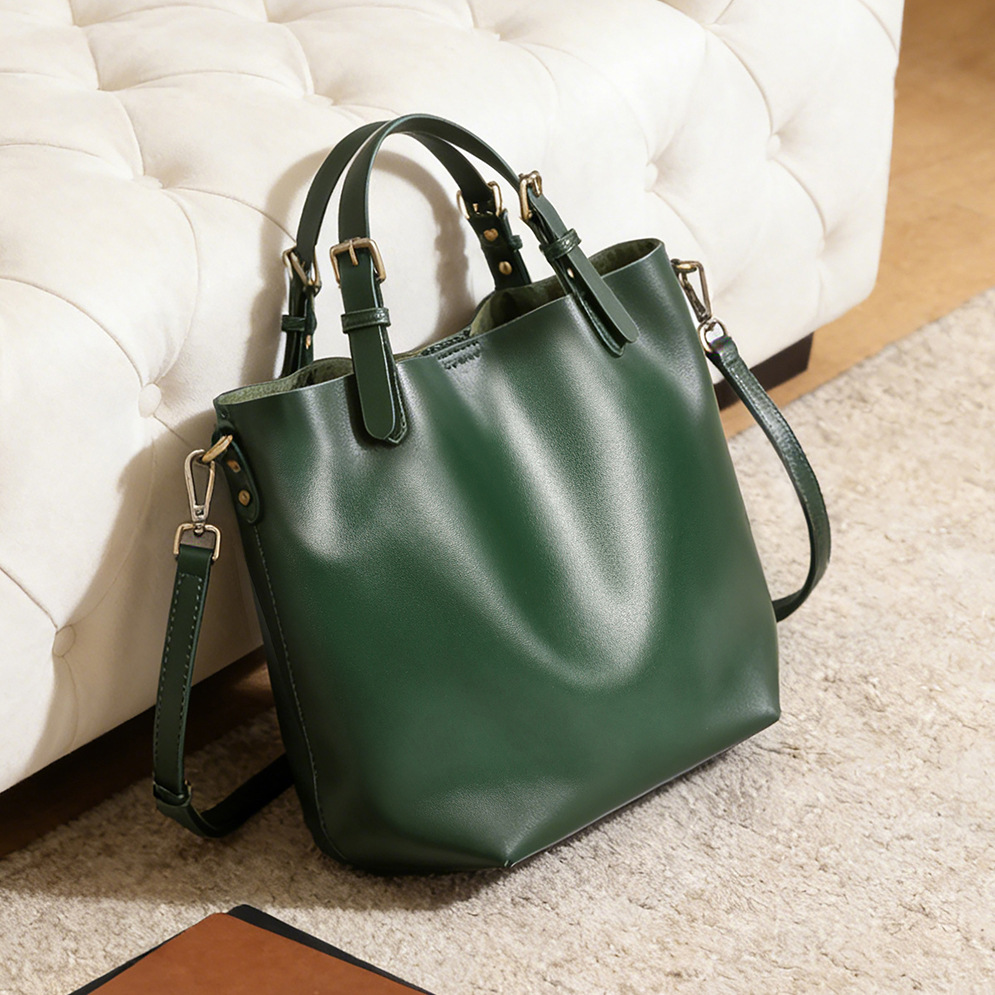 Metropolitan First-Layer Cowhide Bucket Bag product image