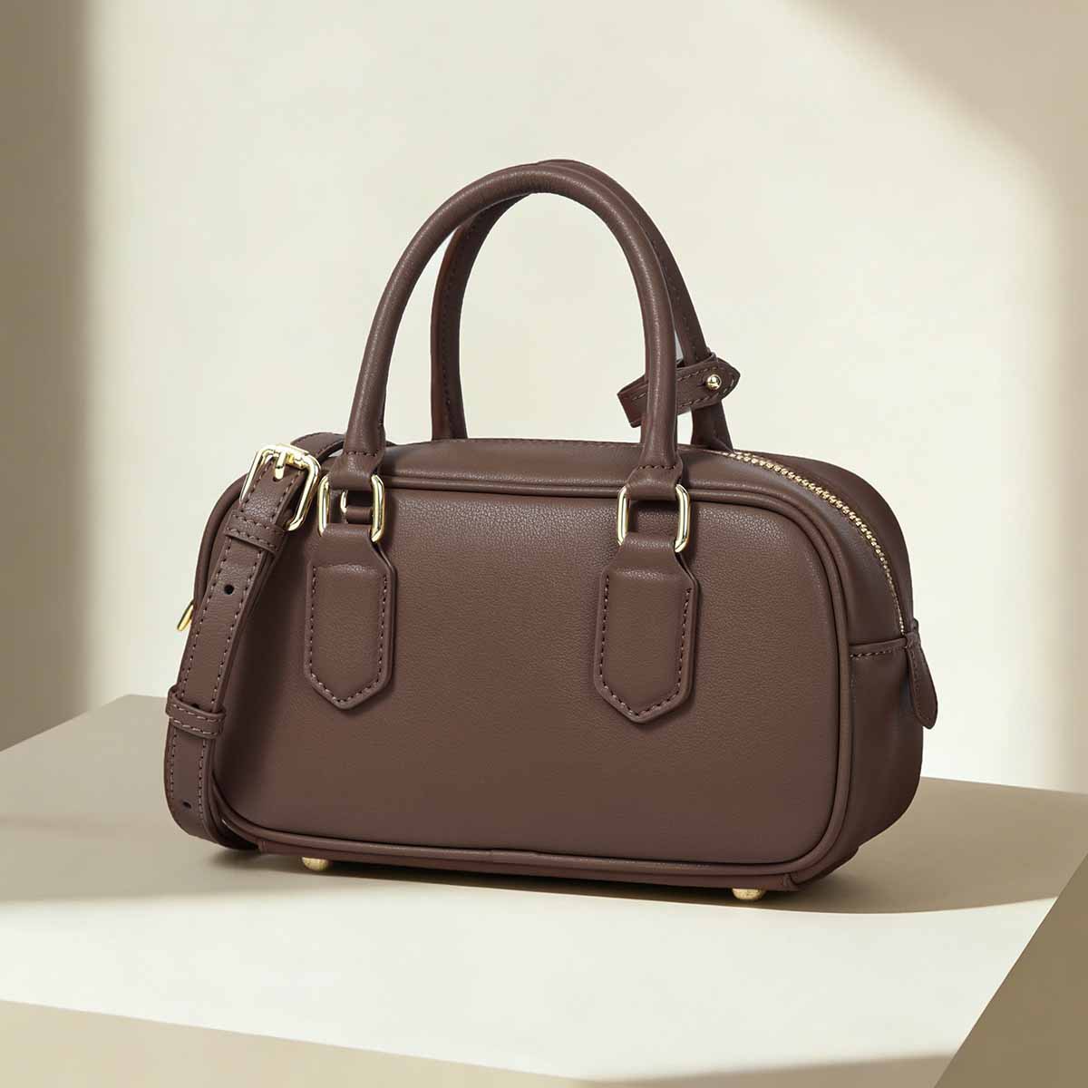 Chic Boston Bowling Pillow Bag product image
