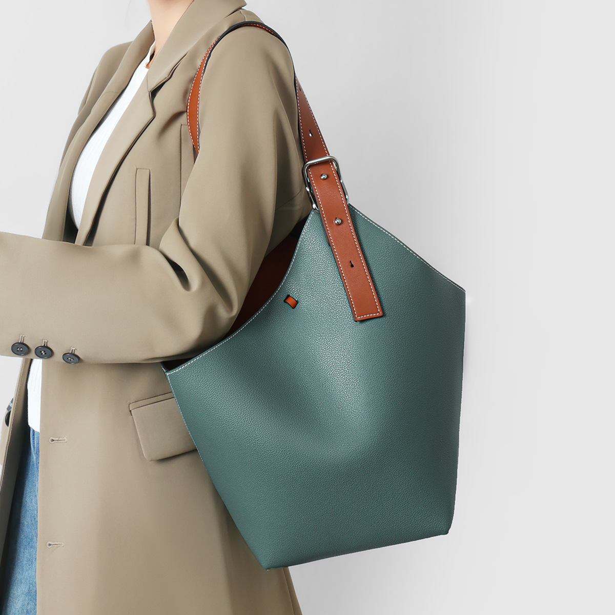 Genuine Leather Hobo Tote Bucket Bag Women Large Capacity Color Block Top-Handle Shoulder Bag product image