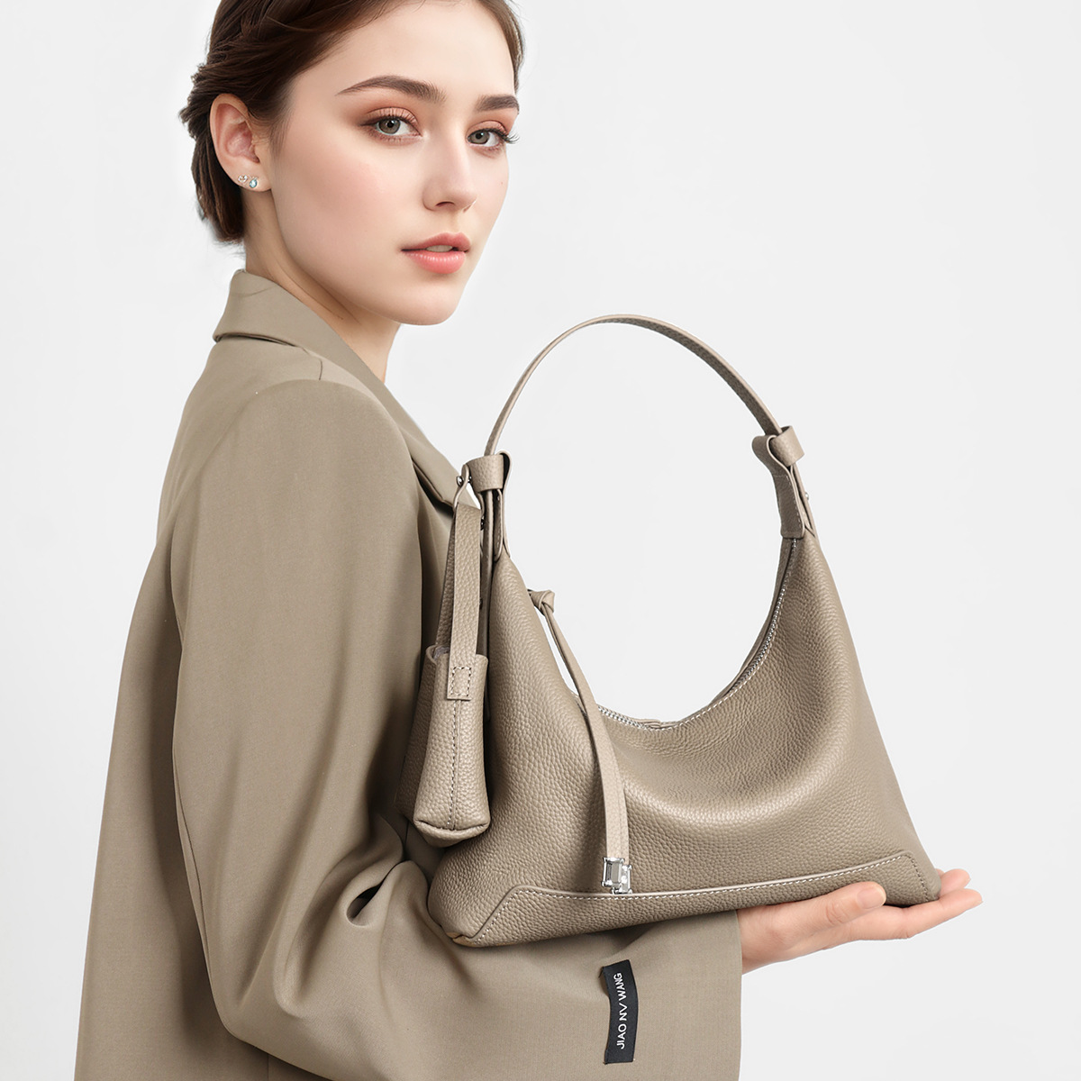 Genuine Leather Vintage Underarm Tote Shoulder Bag Women Crossbody Niche Design product image