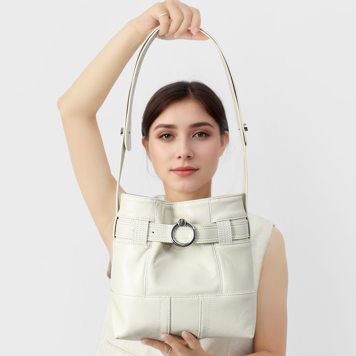 Korean Niche Design Genuine Leather Bucket Shoulder Crossbody Bag product image