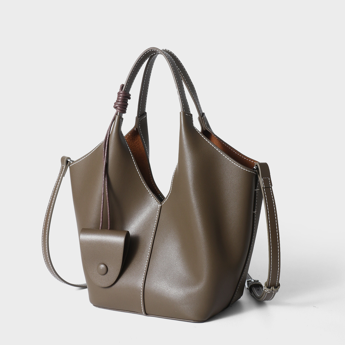 Korean Niche Large Capacity Genuine Leather Basket Tote product image