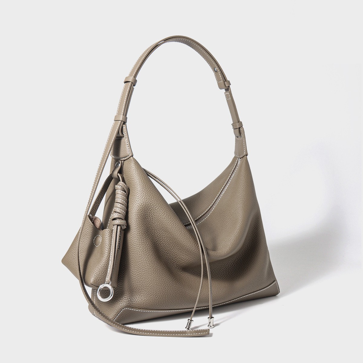 Large Capacity Cowhide Artisan Tote related to Lining handbag material