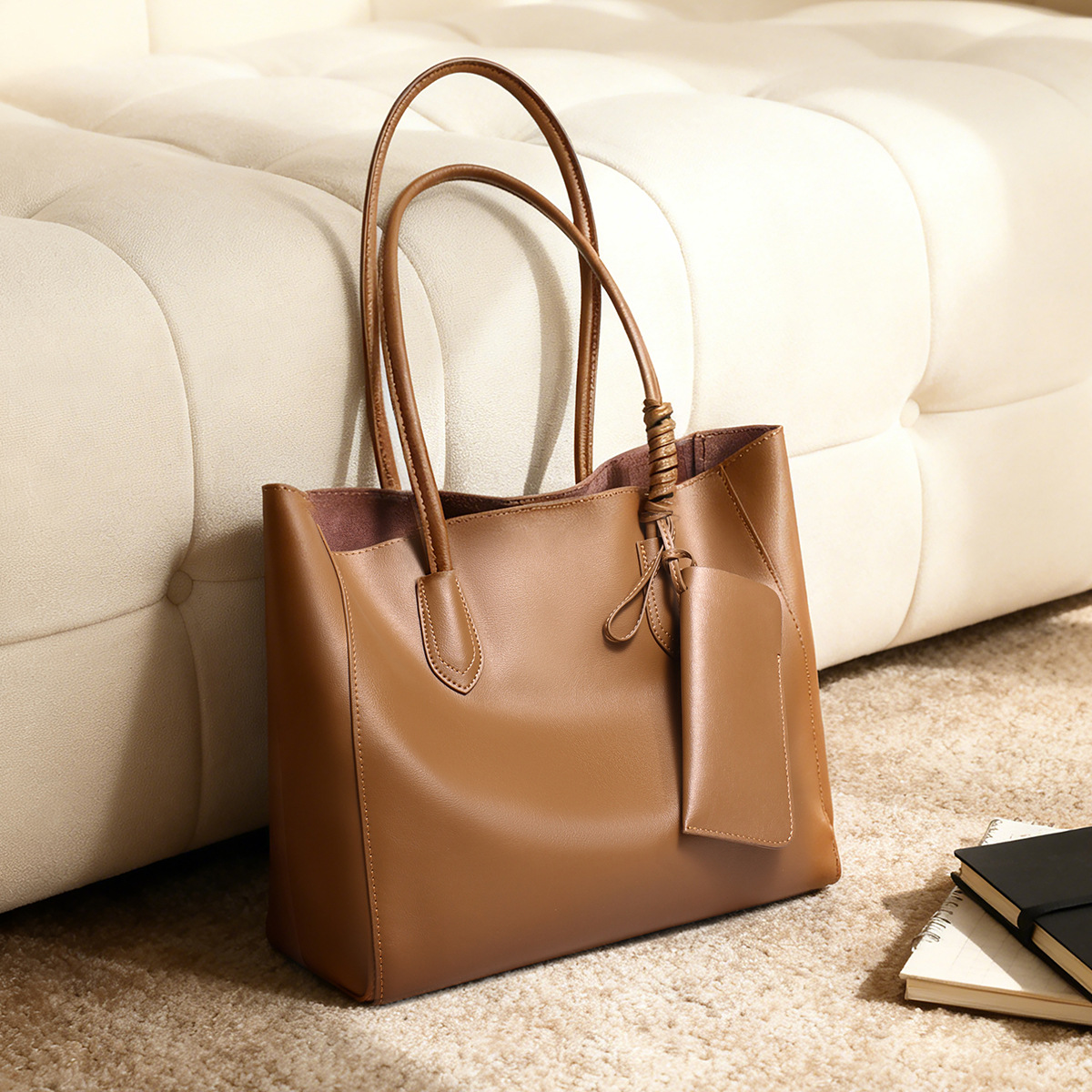 Light Luxury Large Capacity Genuine Leather Commuter Tote product image