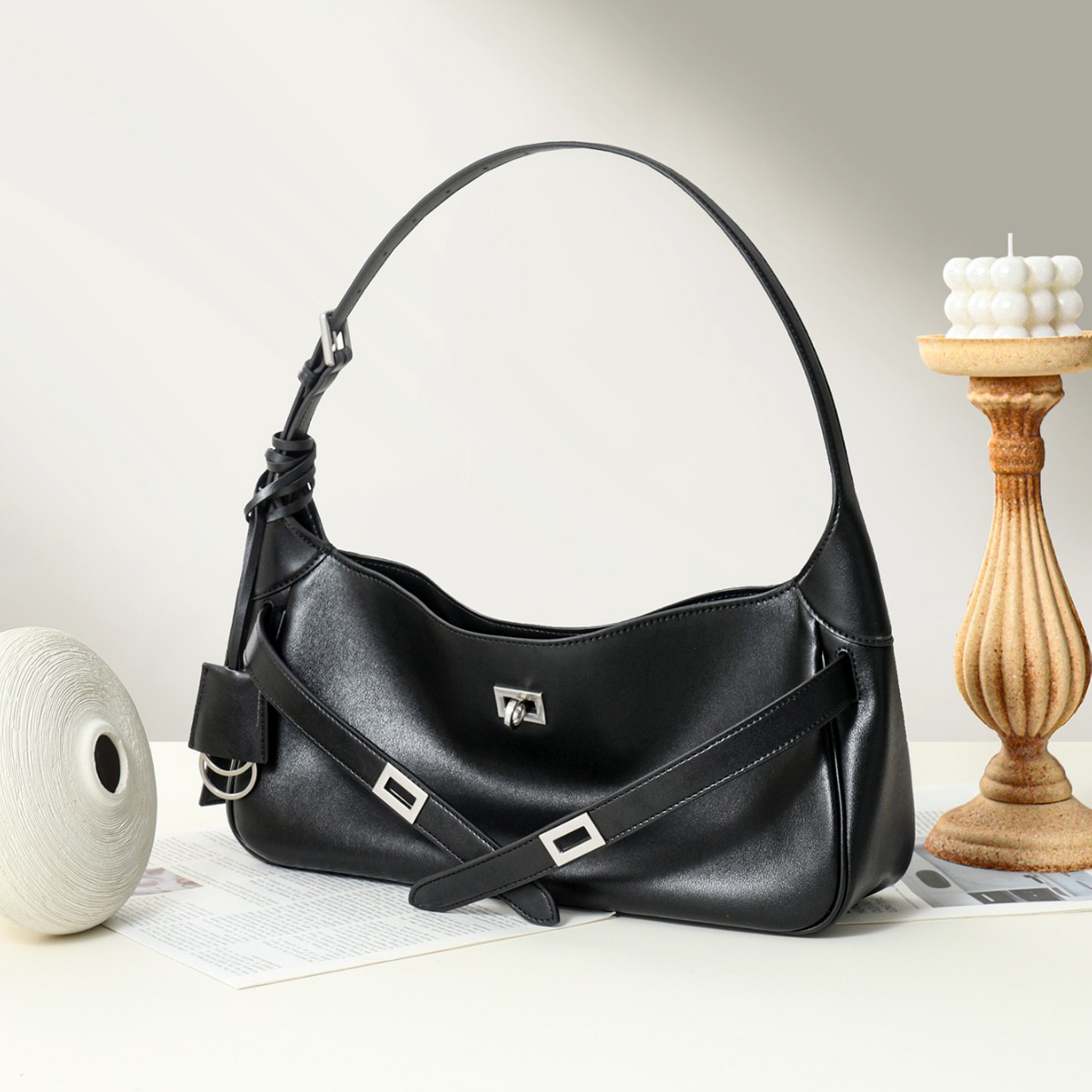 Niche Design Large Capacity Underarm Tote | Cowhide Commuter product image