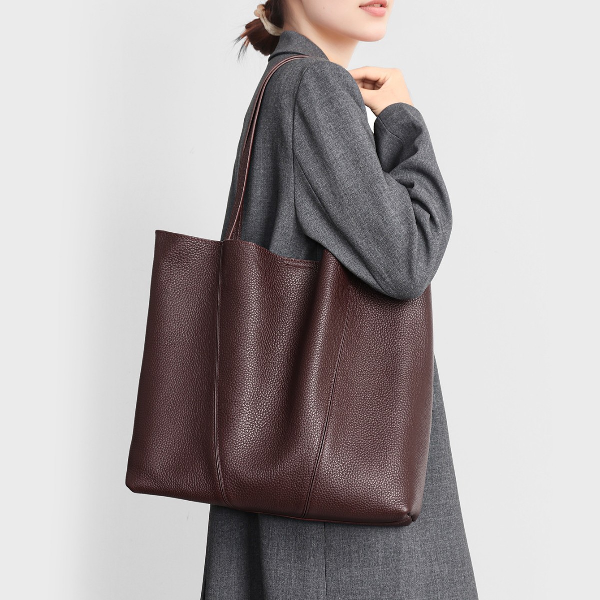 Relaxed Style Large Capacity Genuine Leather Shopper Tote product image