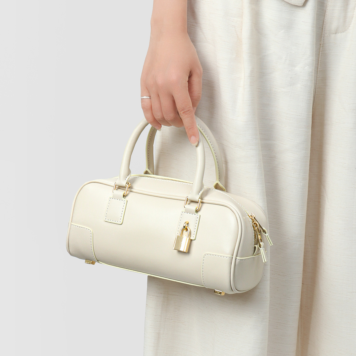 Retro Genuine Leather Bowling Underarm Bag product image