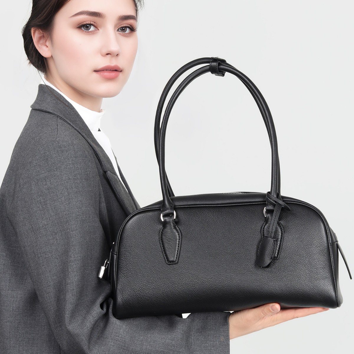 Top-Grain Cowhide Boston Bowling Bag Women Underarm Commuter Shoulder Bag Minimalist product image