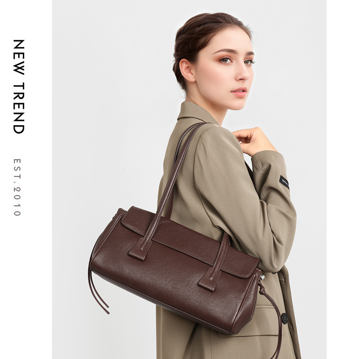 Vegetable-Tanned Cowhide Pillow Baguette Underarm Shoulder Bag product image
