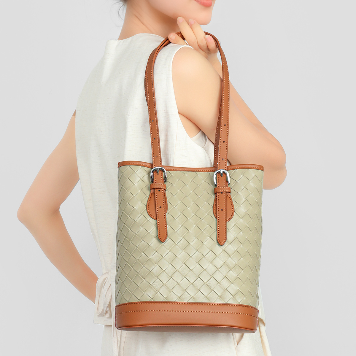 Vintage Genuine Leather Large Bucket Bag Women Commuter Shoulder Underarm Tote 2026 product image