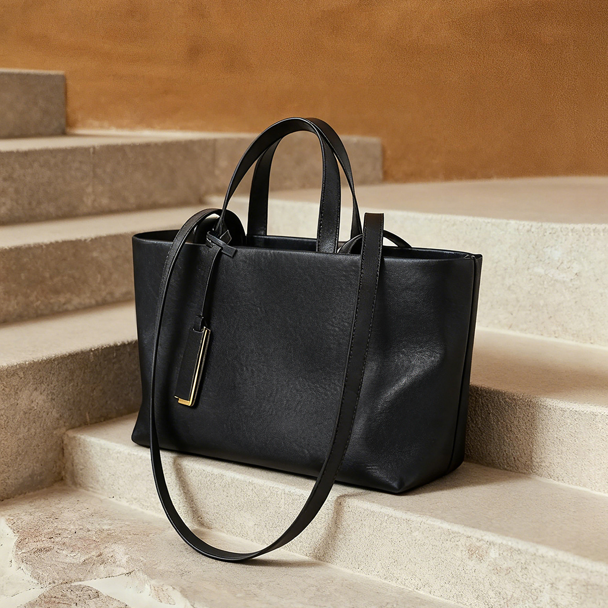 Vintage Soft Leather Underarm Shoulder Tote product image