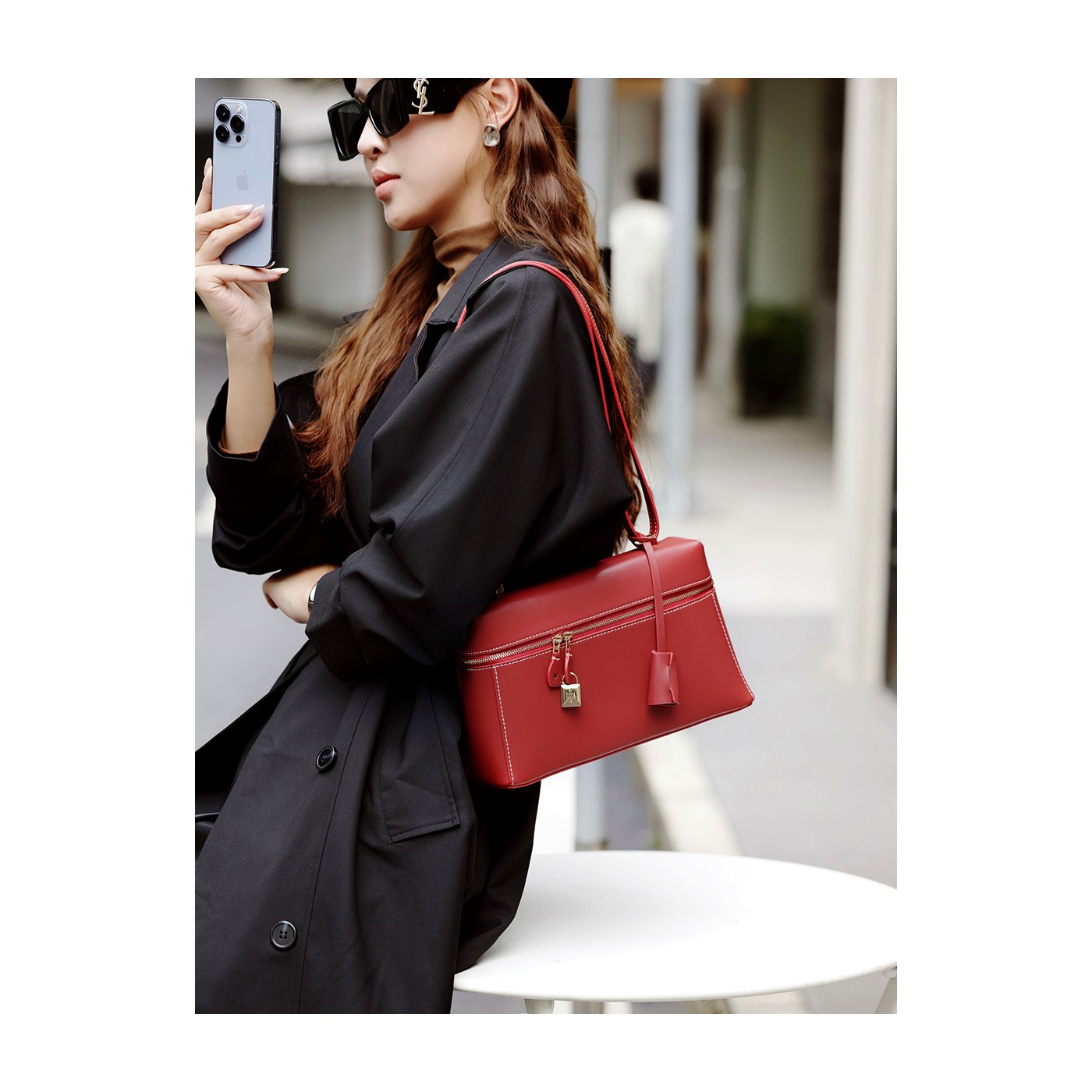 Product image 2 of Structured Leather Box Handbag for wholesale handbag buyers