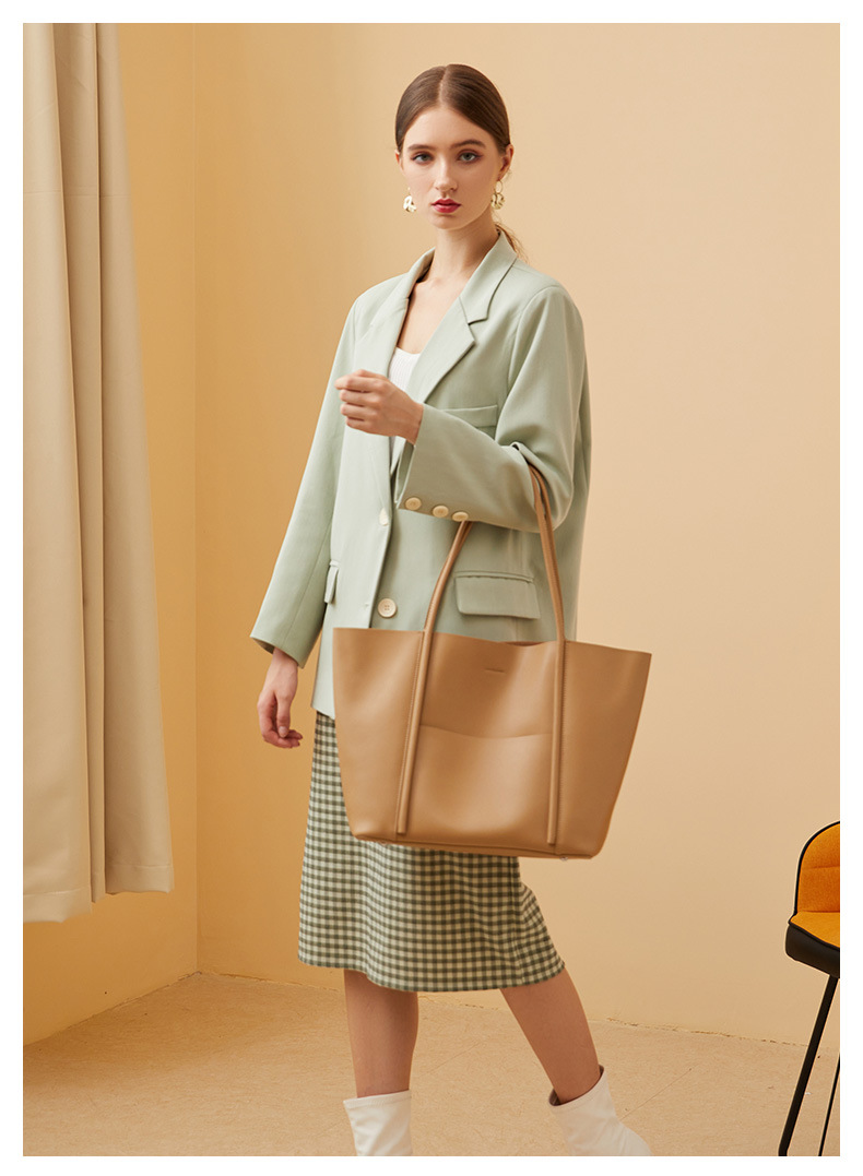 Product image 4 of Large Genuine Leather Work Tote Bag for wholesale handbag buyers