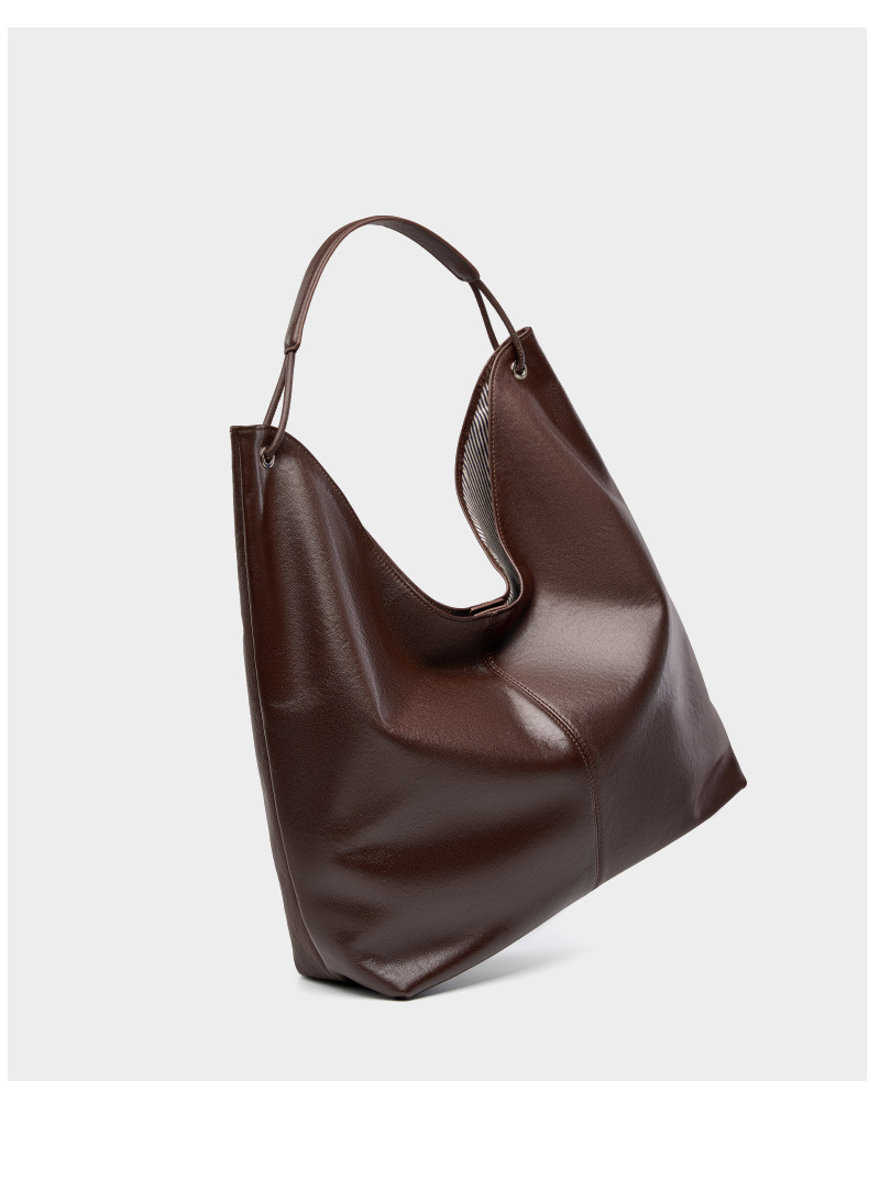 Product image 6 of Vegetable Tanned Leather Commuter Tote Bag for wholesale handbag buyers