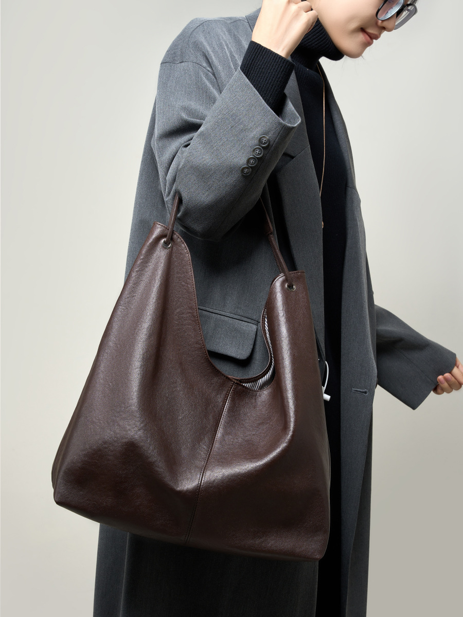 Vegetable Tanned Leather Commuter Tote Bag product image for B2B handbag collection