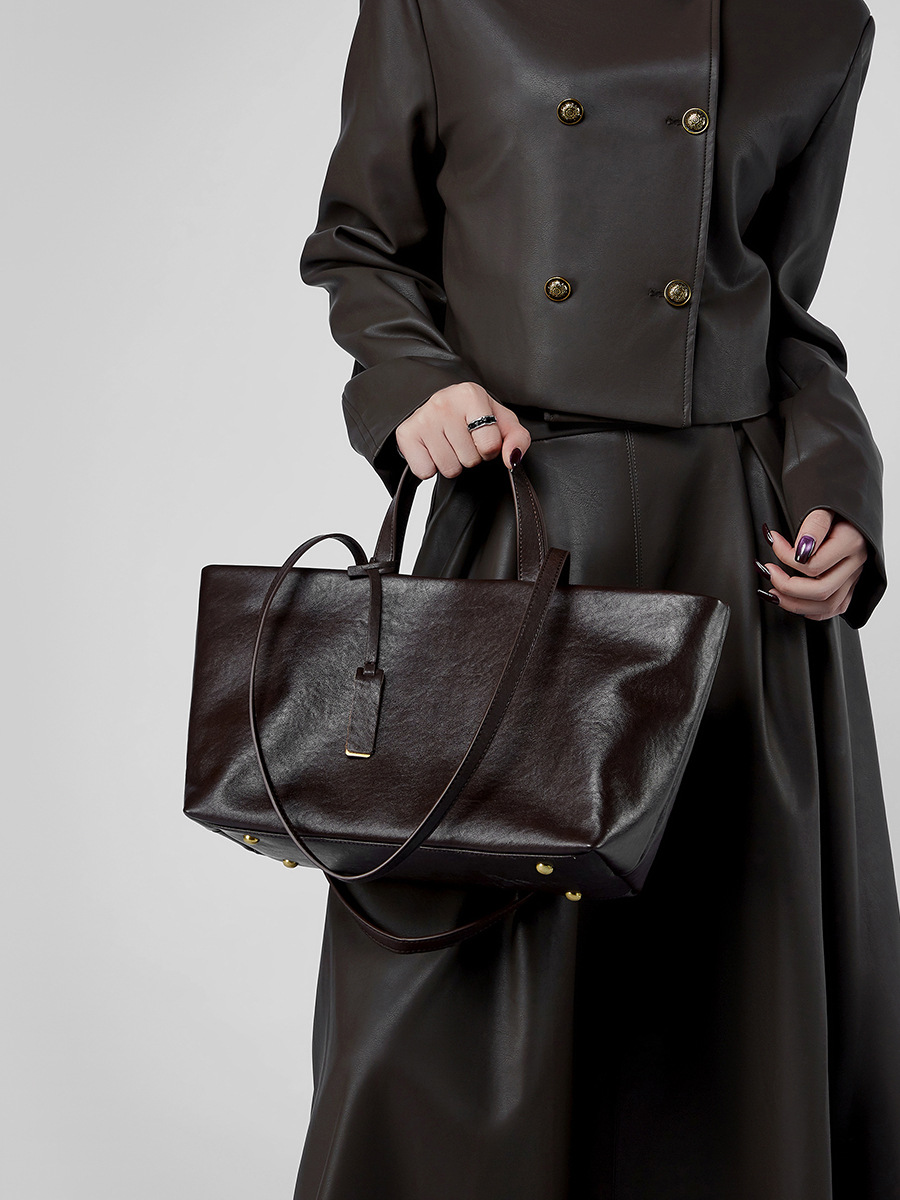 Product image 6 of Vintage Soft Leather Hobo Tote Bag for wholesale handbag buyers